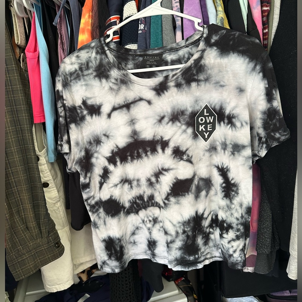 Empyre Short Sleeve Crop Top